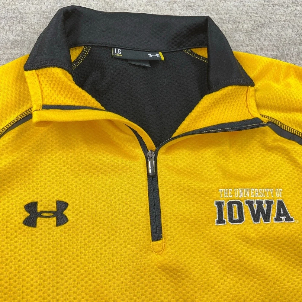 Iowa Hawkeyes Sweater Men Large Yellow Black Pullover Quarter Zip Under Armour - Picture 3 of 13